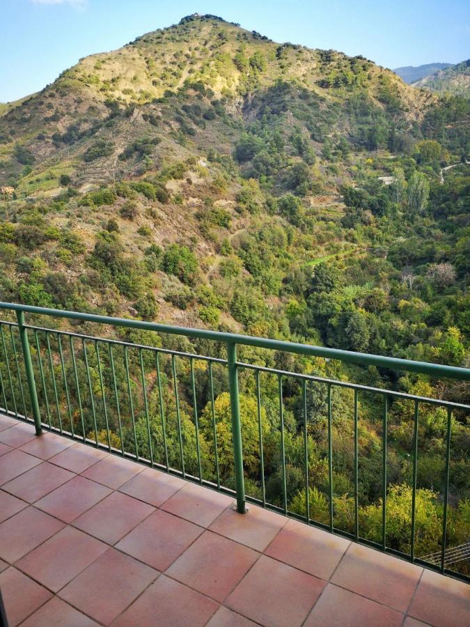 Moutoullas Mountain Views Luaran gambar